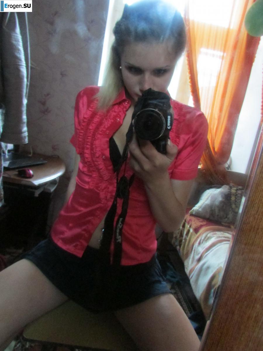 The girl loves to photograph her pussy. Part 2. Photo 9