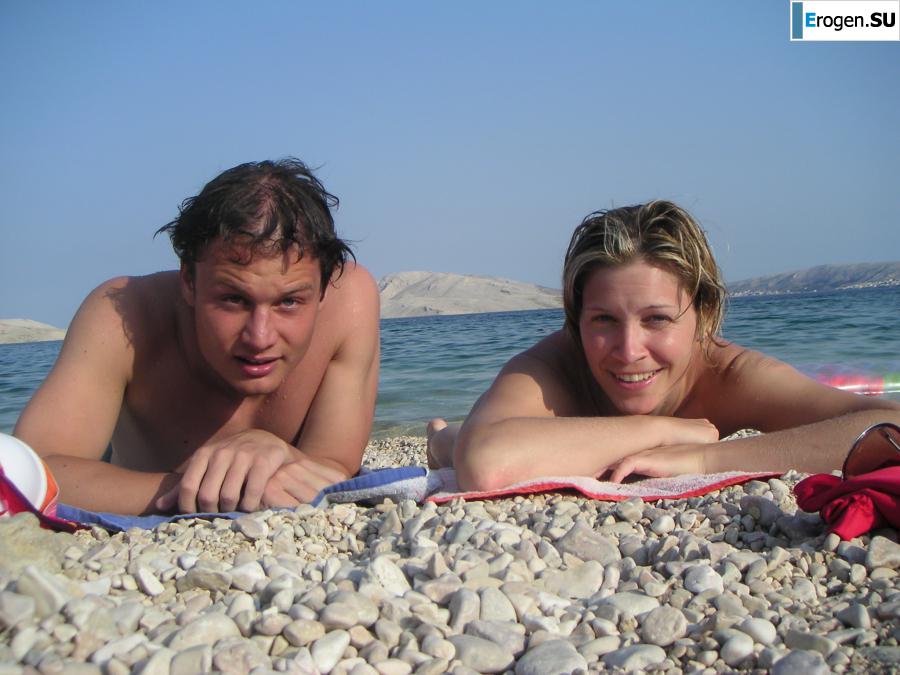 Couple on vacation. Photo 22