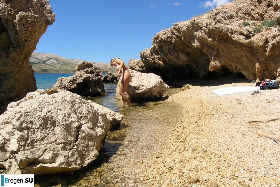 Couple on vacation. Photo 41