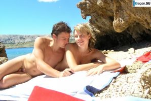 Couple on vacation. Thumb 42