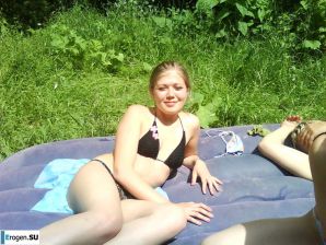 Посиделки на природе. Эскиз 29