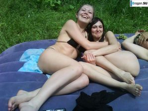 Посиделки на природе. Эскиз 31