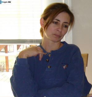 In all poses. Thumb 18