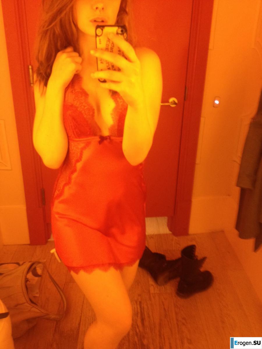 Позирует и развлекается. Фото 42