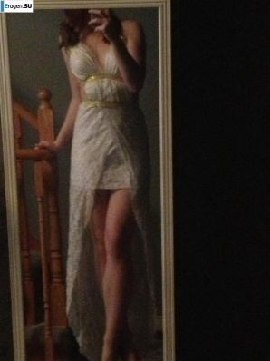 Позирует и развлекается. Эскиз 35