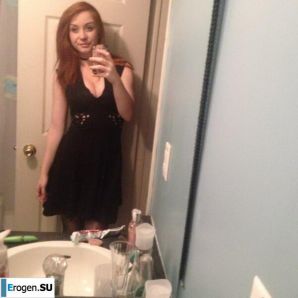 Позирует и развлекается. Эскиз 56