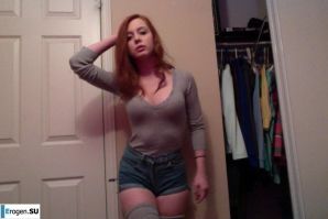 Позирует и развлекается. Эскиз 60