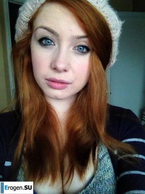 Позирует и развлекается. Эскиз 68