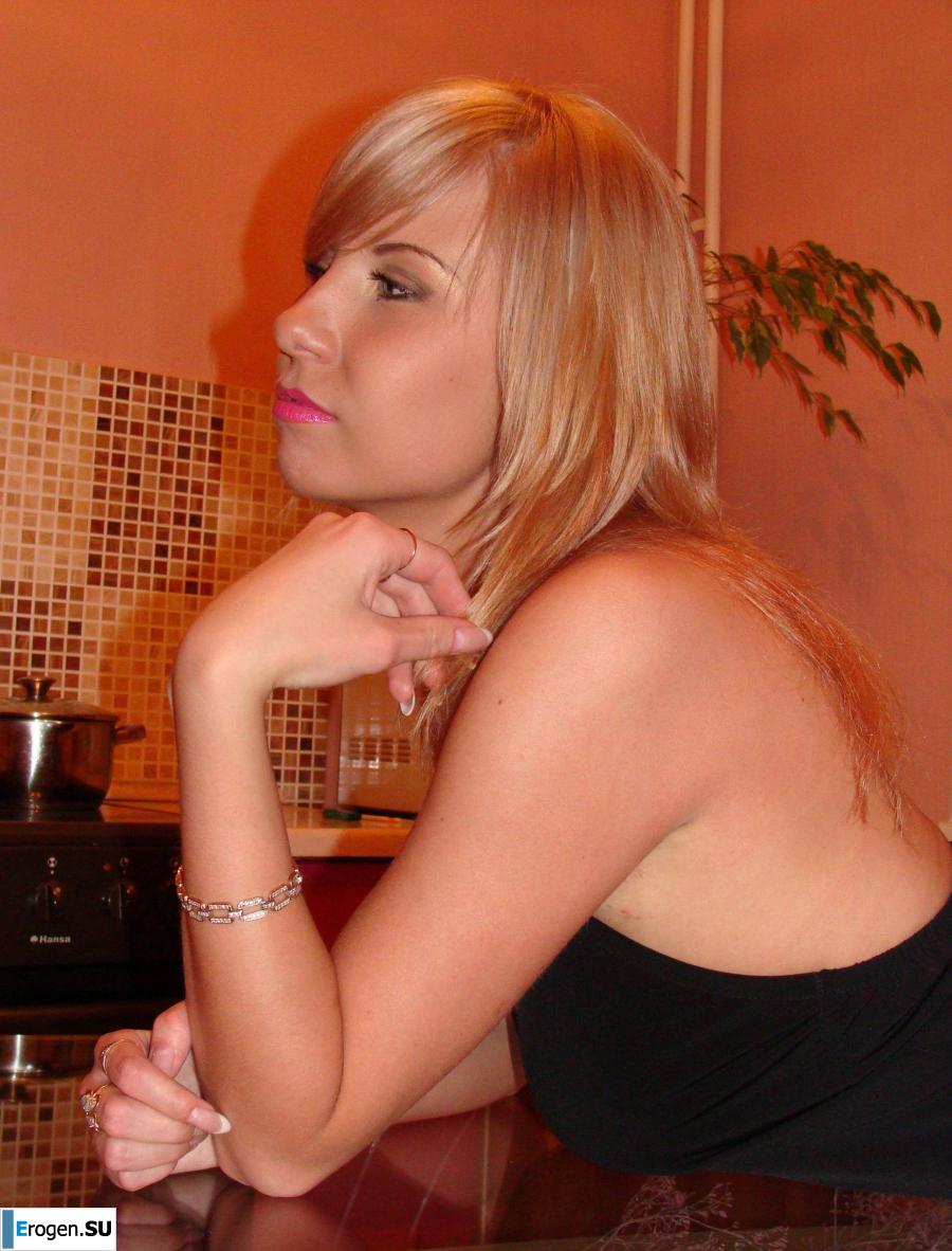 Cute Blonde. Photo 33