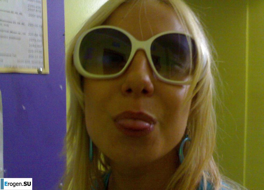 Blonde with Big Tits. Photo 13