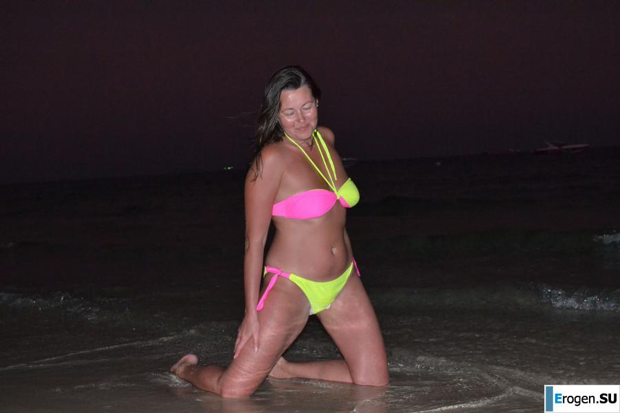 three men for a girl. Photo 12