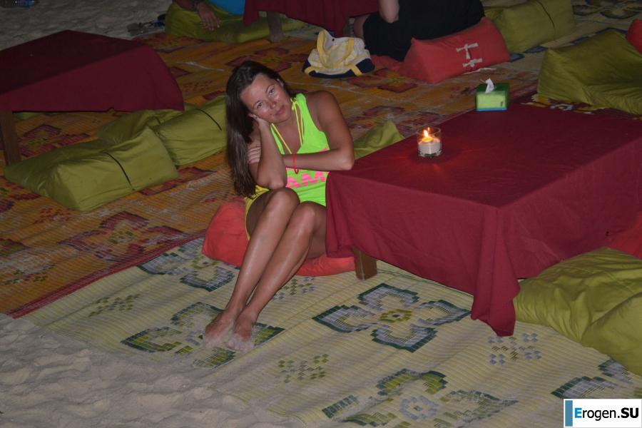 three men for a girl. Photo 13