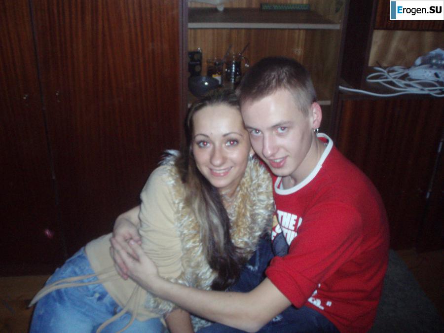 We're fooling around with girlfriends. Photo 36