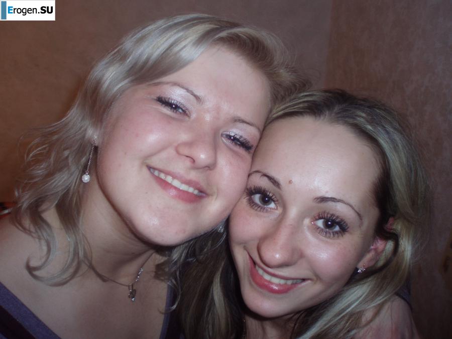 We're fooling around with girlfriends. Photo 39