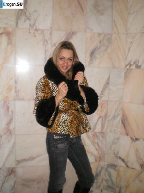 We're fooling around with girlfriends. Thumb 12