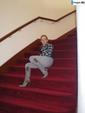 We're fooling around with girlfriends. Thumb 19