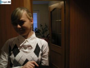 We're fooling around with girlfriends. Thumb 32