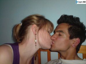 A young couple fooling around. Thumb 23