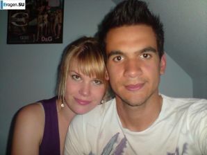 A young couple fooling around. Thumb 24