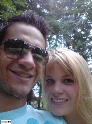 A young couple fooling around. Thumb 37