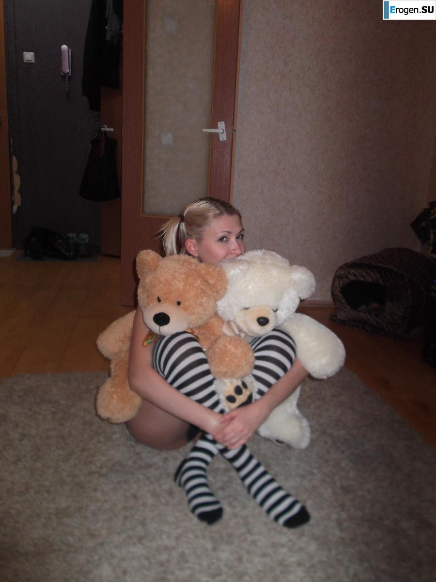 Let's pose a bit. Photo 14