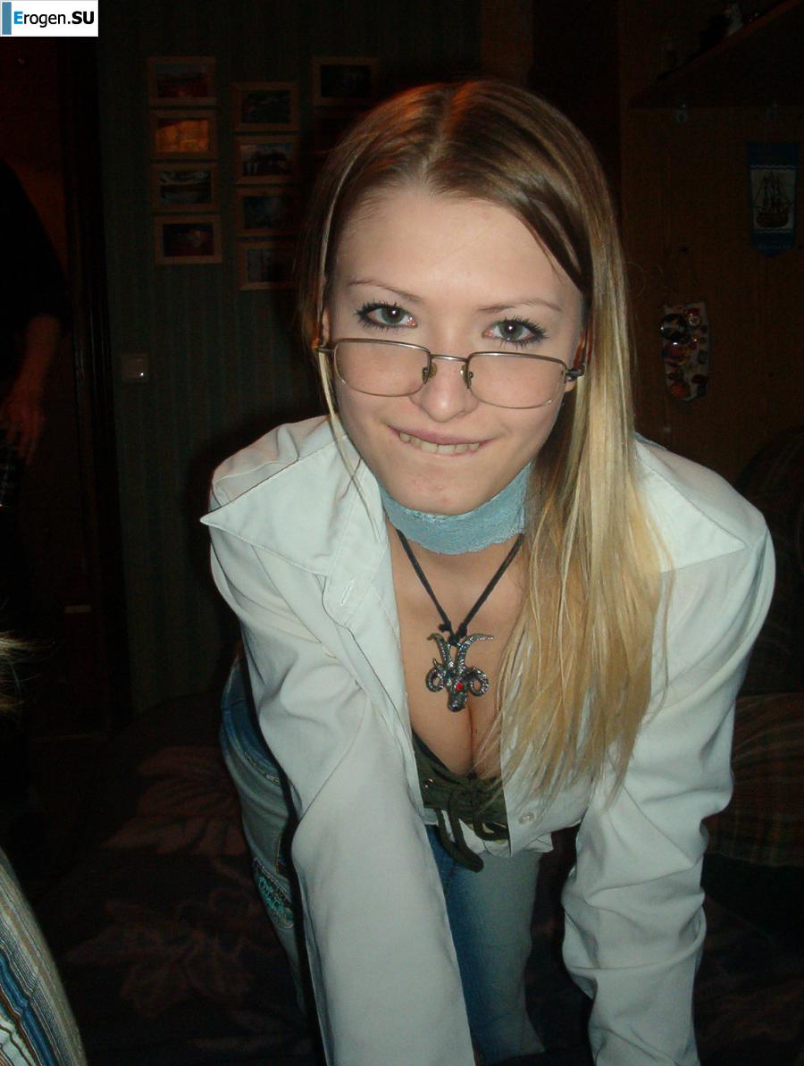 Let's pose a bit. Photo 22