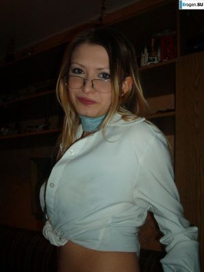 Let's pose a bit. Thumb 20