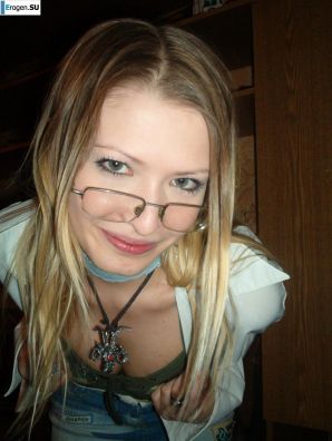 Let's pose a bit. Thumb 21