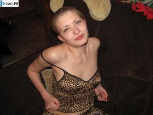 Let's pose a bit. Thumb 37