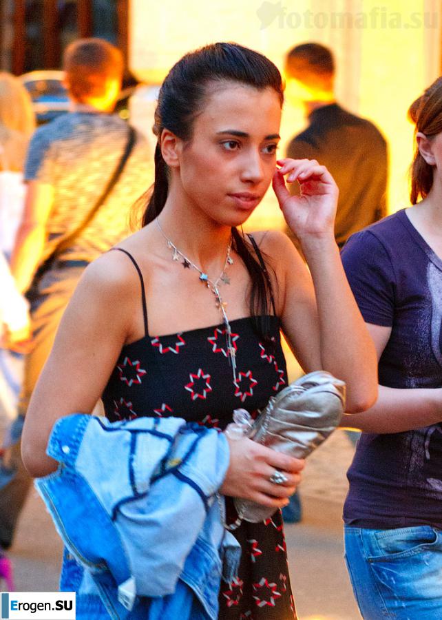 Girls in Super Stretch Jeans. Photo 31