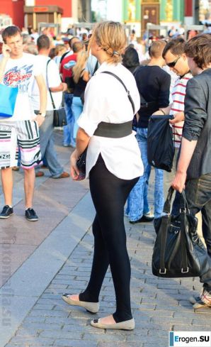 Girls in Super Stretch Jeans. Thumb 6