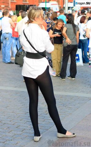 Girls in Super Stretch Jeans. Thumb 8