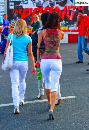 Girls in Leggings. Thumb 18