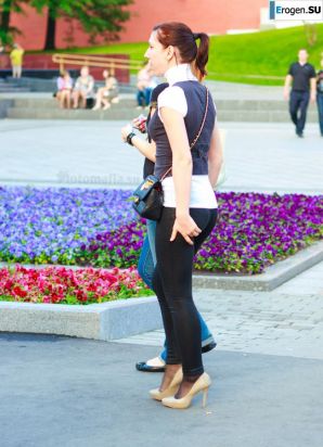 Girls in Leggings. Thumb 32