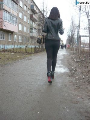 Girls in Leggings. Thumb 60