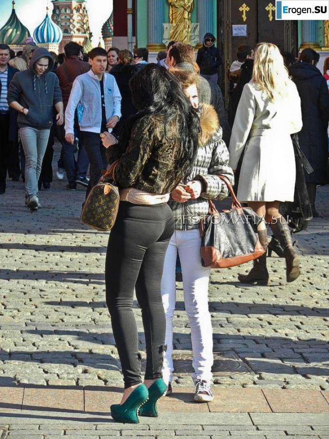 Some more girls in leggings. Photo 30