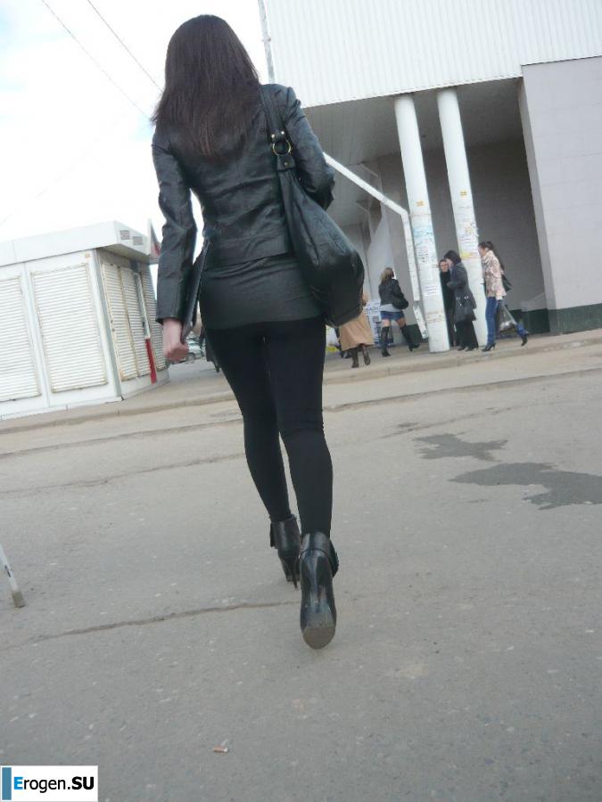 Girls in all the most tight-fitting. Photo 10