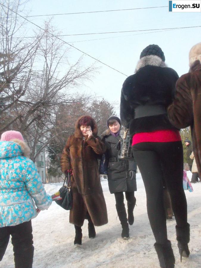 Girls in all the most tight-fitting. Photo 15