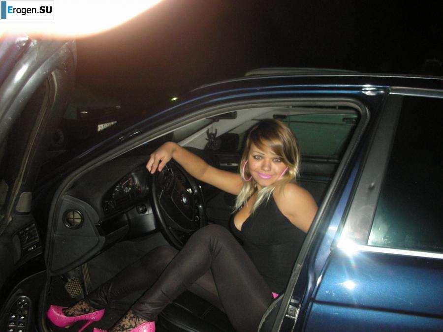 Girls in all the most tight-fitting. Photo 22