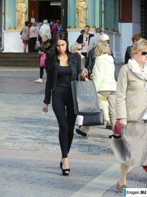 Girls in all the most tight-fitting. Thumb 24