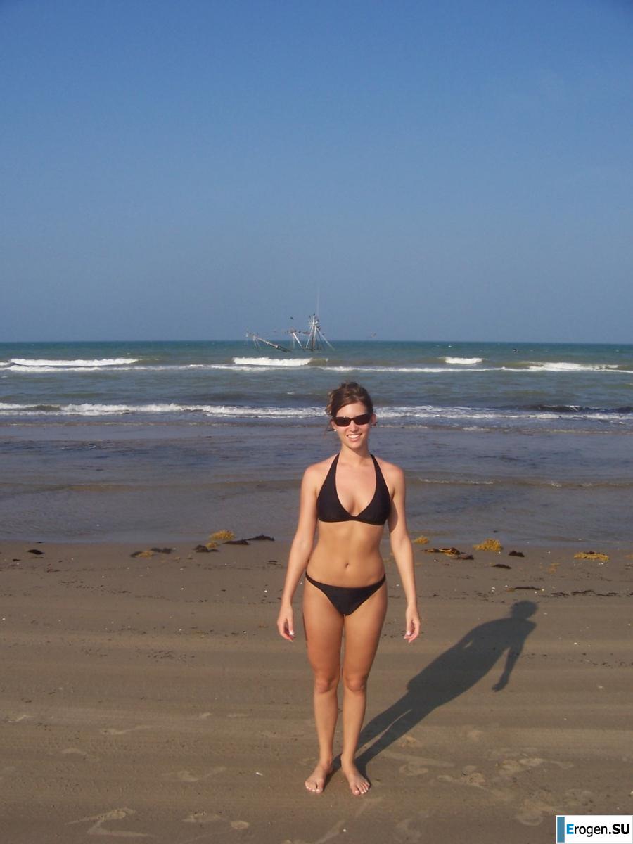 Cute ... titties. Photo 16