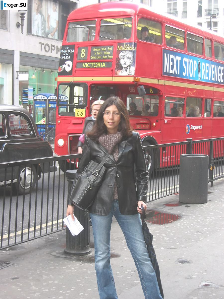 In England naked. Photo 48