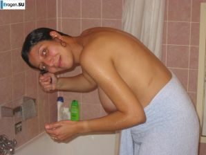 Slightly in position. Thumb 40