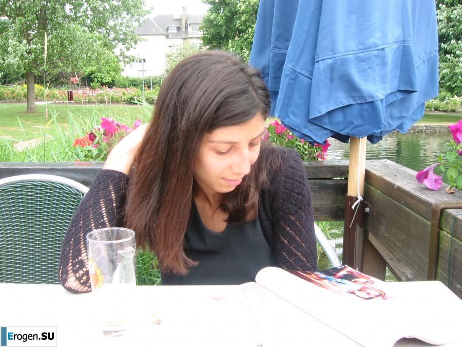 Camping with boobs. Photo 41