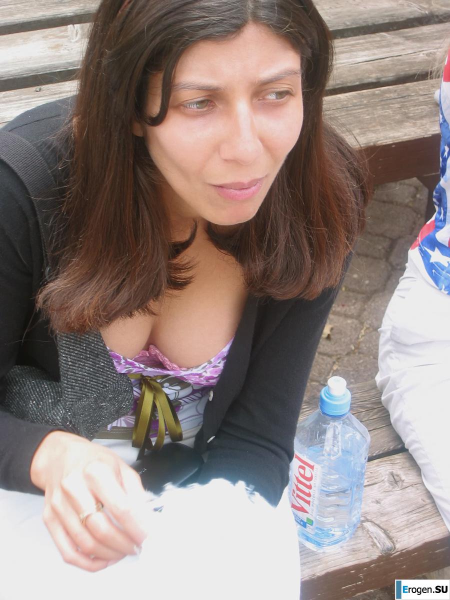 Camping with boobs. Photo 42