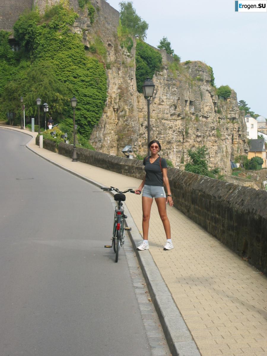 Camping with boobs. Photo 48