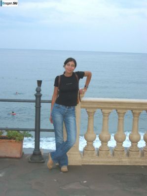 Позирует на морях. Эскиз 24