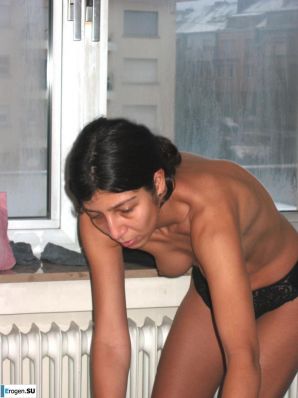 Позирует на морях. Эскиз 55