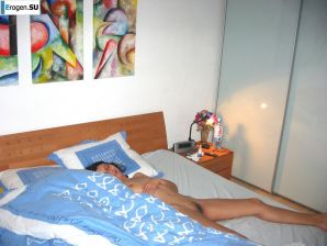 Modestly posing. Thumb 46