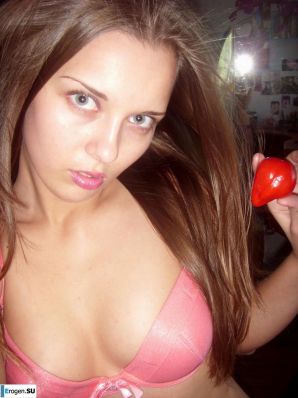 Selfies of a young artist. Thumb 11